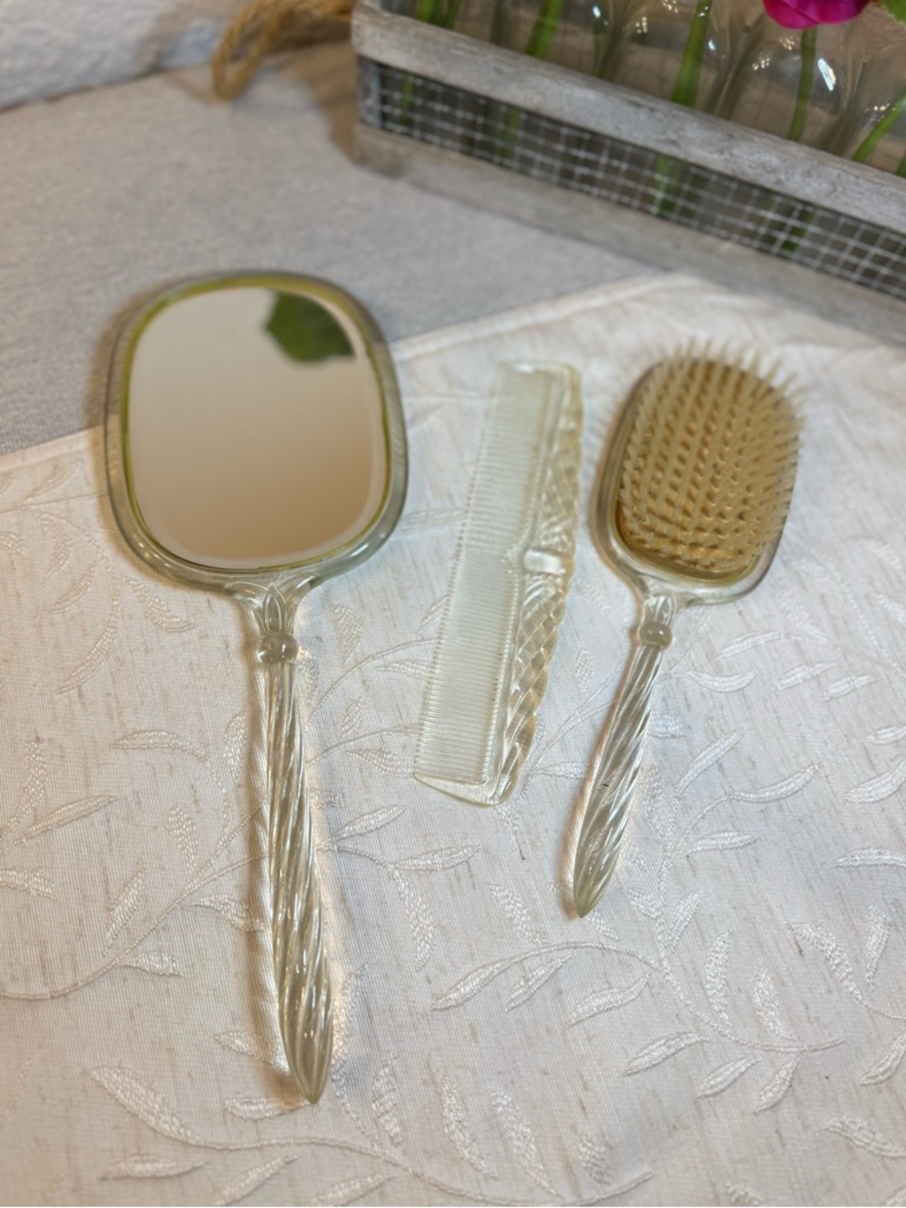 Vtg‎ 3pc Yellow Guilloche Lucite Vanity Set Hollywood Regency Mirror Brush Comb